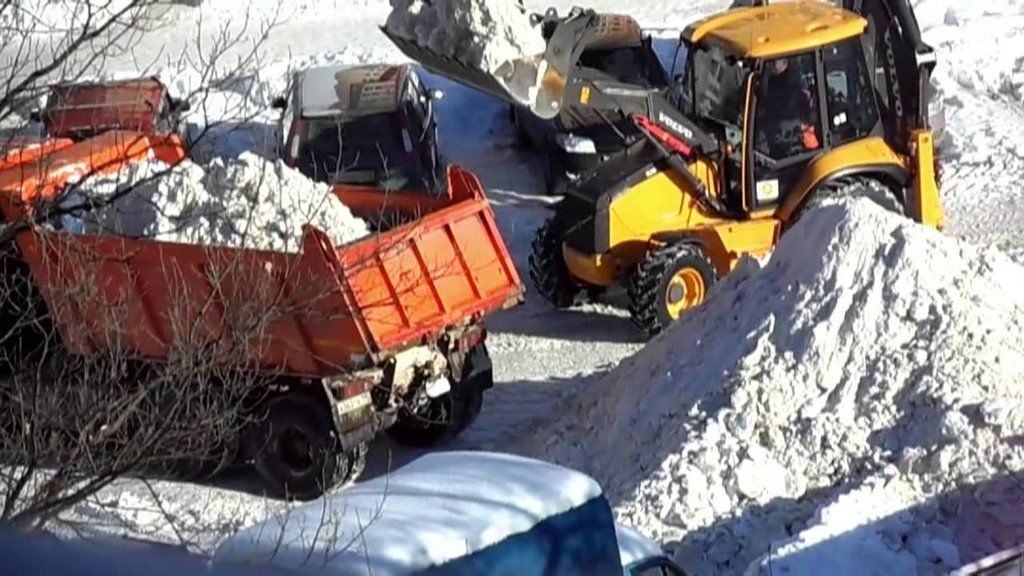 Вывоз снега с погрузкой в Малоярославце для организаций и частных лиц в октябре