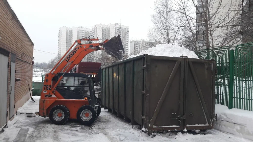 Вывоз снега контейнерами в Малоярославце — цена от 3309 руб., заказать контейнер для снега в ПроМусор