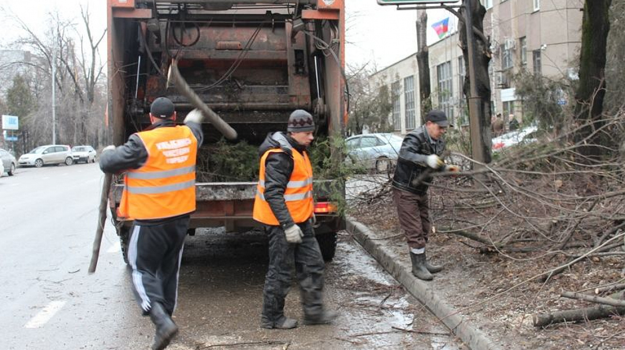 Уборка после стихийного бедствия в Малоярославце от 2947 руб